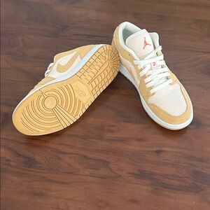 Nike Women's Air Jordan 1 Low SE ‘Twine’ - never worn